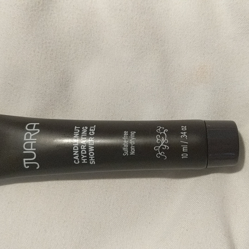 Candlenut Hydrating Shower Gel